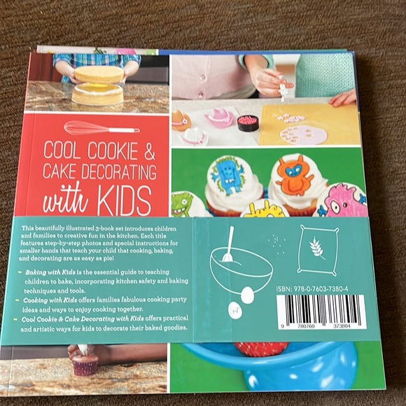 Baking‎ with kids cookbook. 3 book set - Picture 2 of 2
